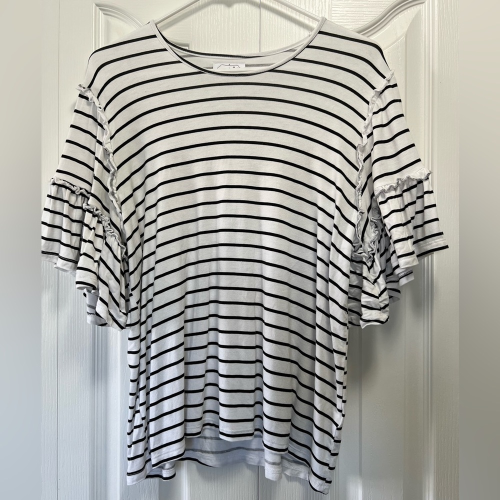 Ruffle Sleeve Striped Tee